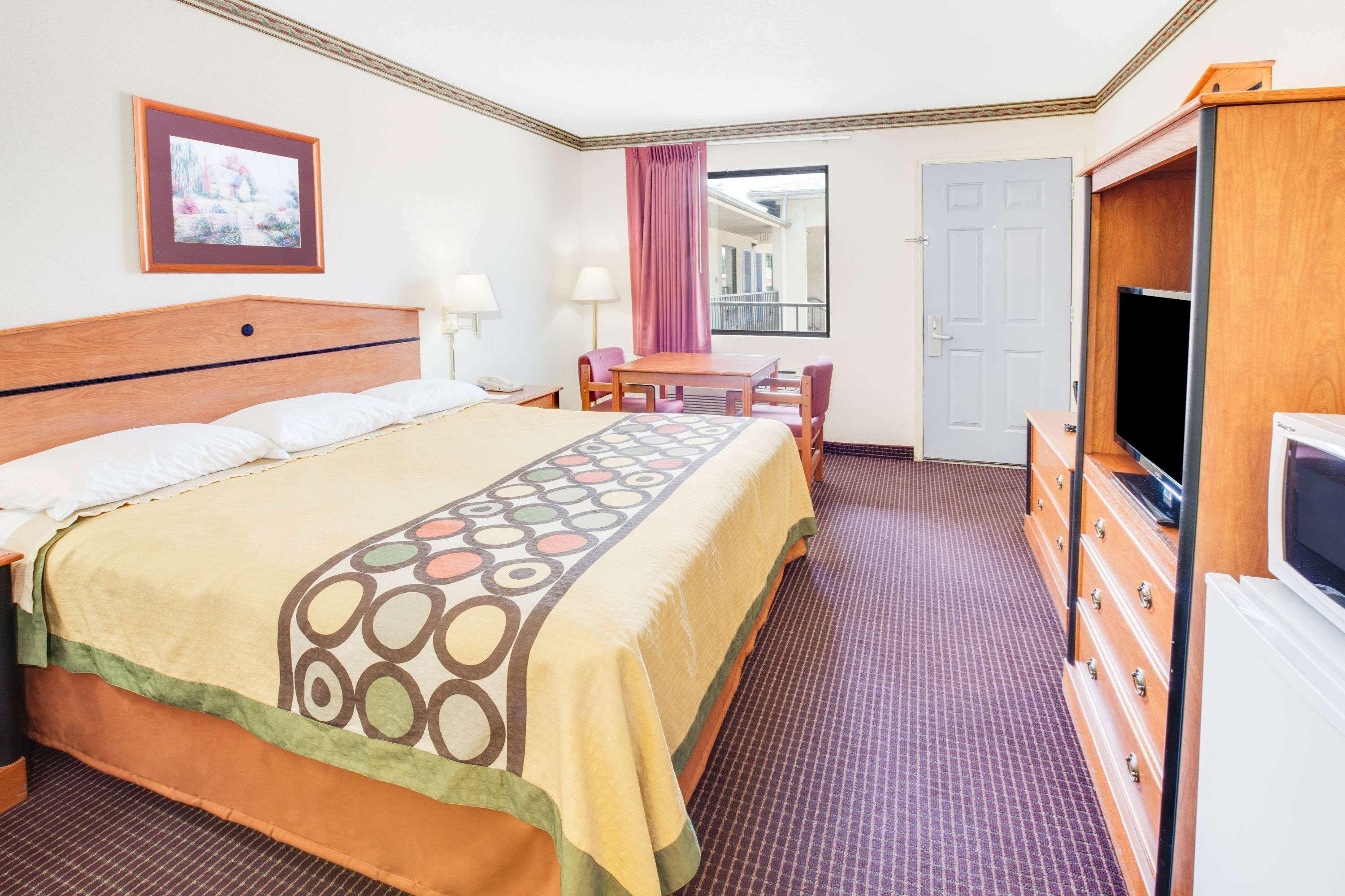 Super 8 By Wyndham Arkadelphia Caddo Valley Area Extérieur photo