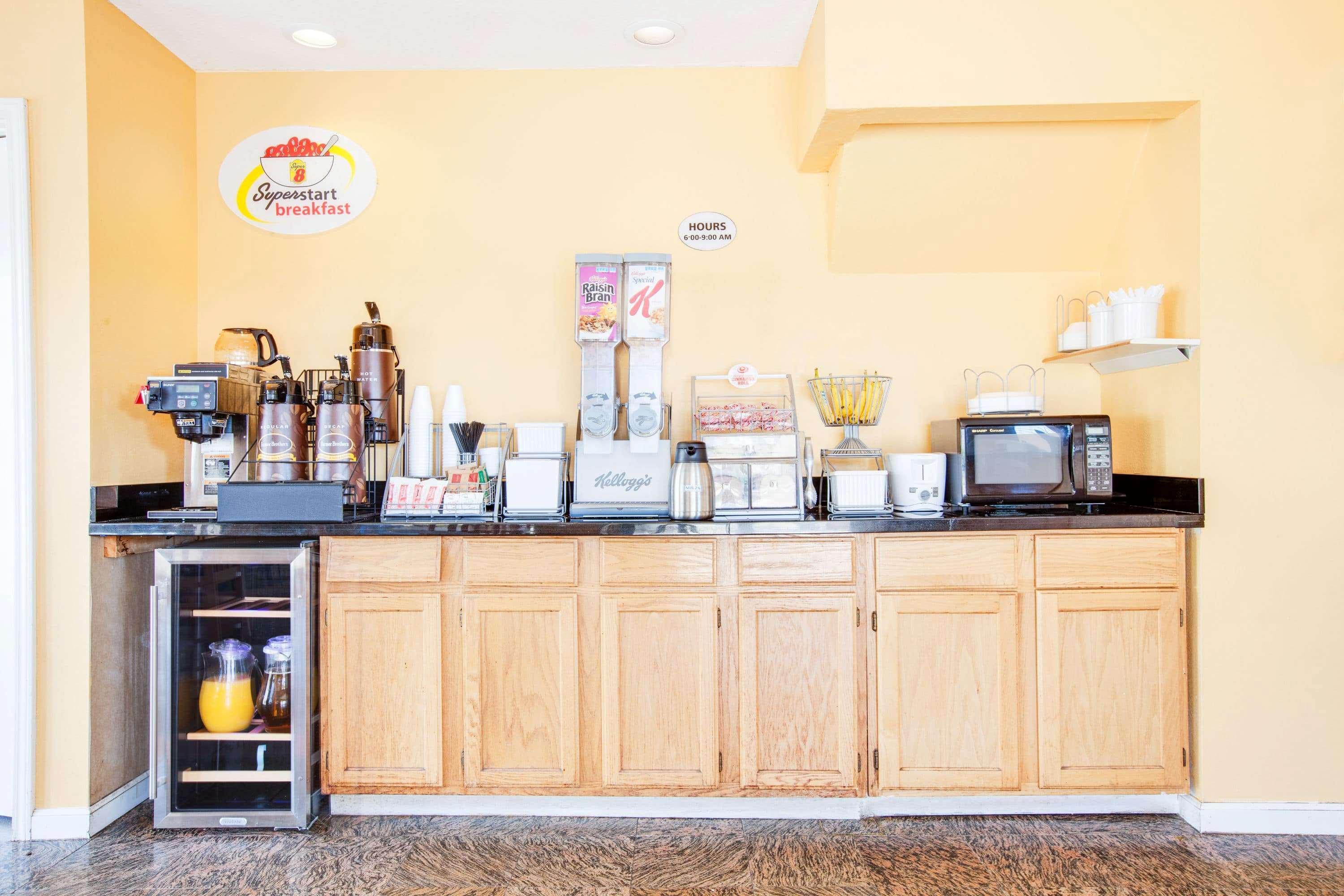 Super 8 By Wyndham Arkadelphia Caddo Valley Area Extérieur photo