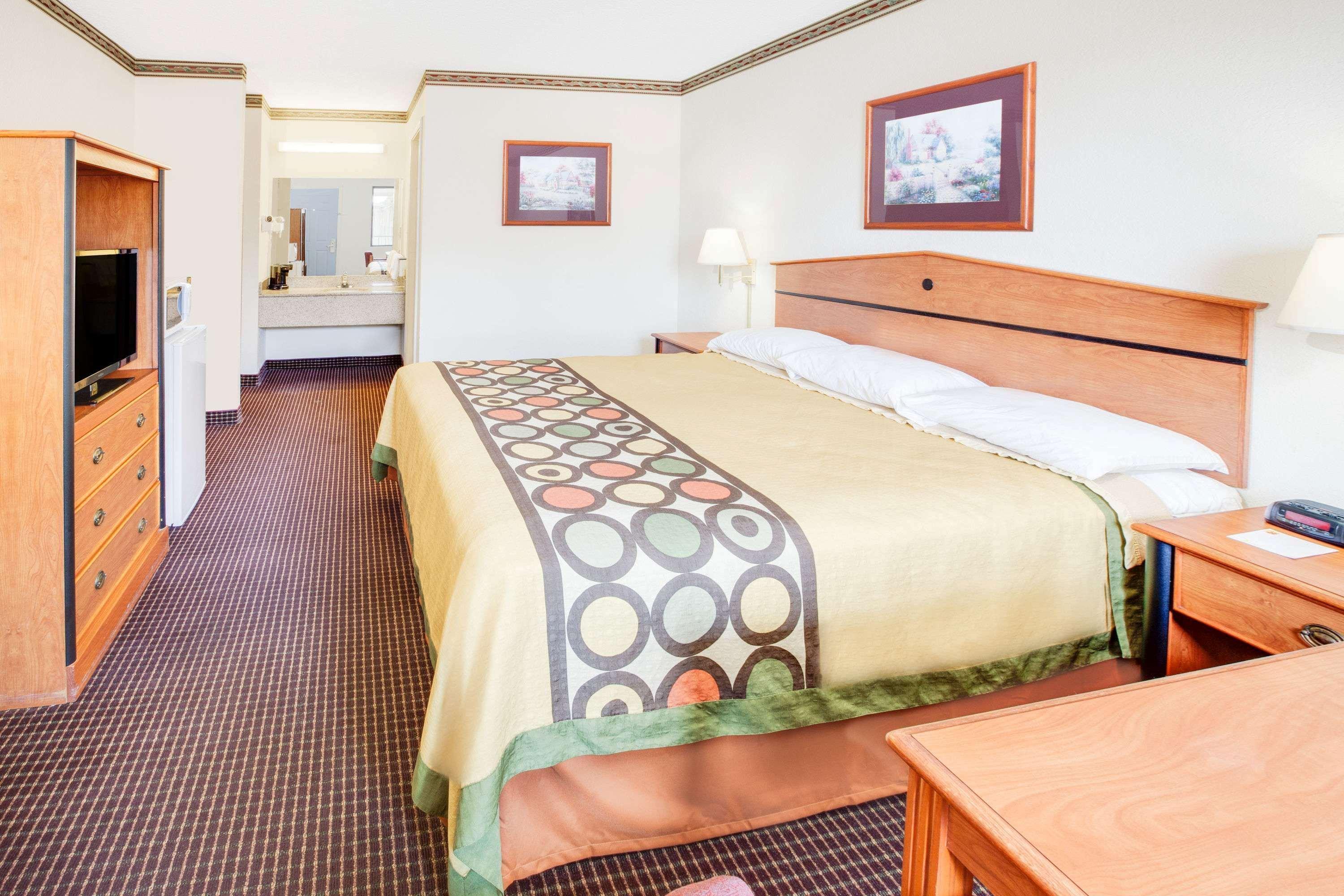 Super 8 By Wyndham Arkadelphia Caddo Valley Area Extérieur photo