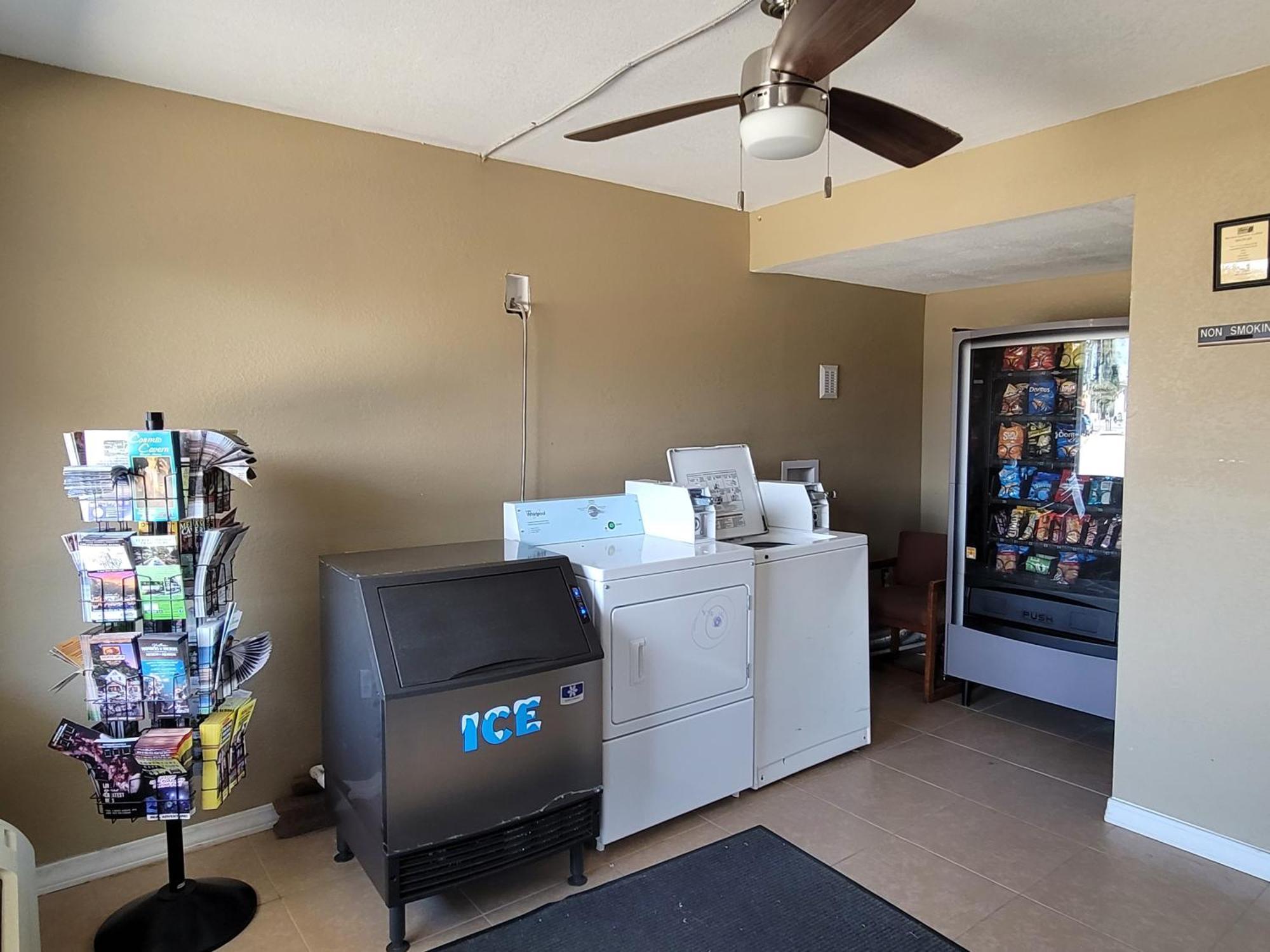 Super 8 By Wyndham Arkadelphia Caddo Valley Area Extérieur photo
