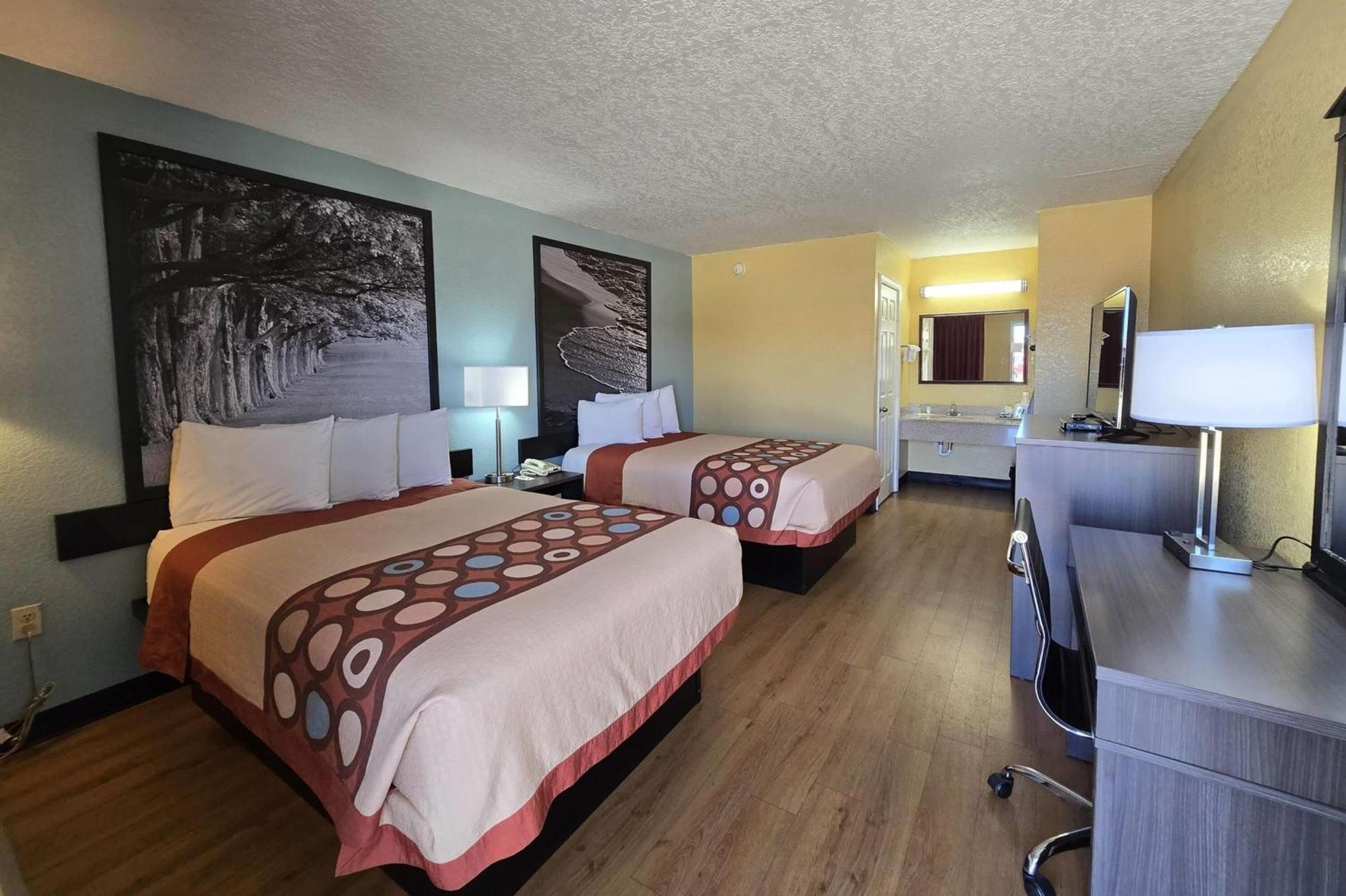 Super 8 By Wyndham Arkadelphia Caddo Valley Area Extérieur photo